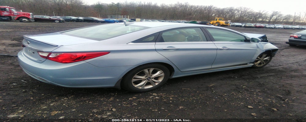 5NPEC4AC7BH286237 2011 HYUNDAI SONATA photo no. 4
