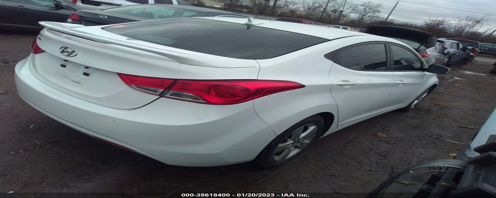 5NPDH4AE5DH371580 2013 HYUNDAI ELANTRA photo no. 4