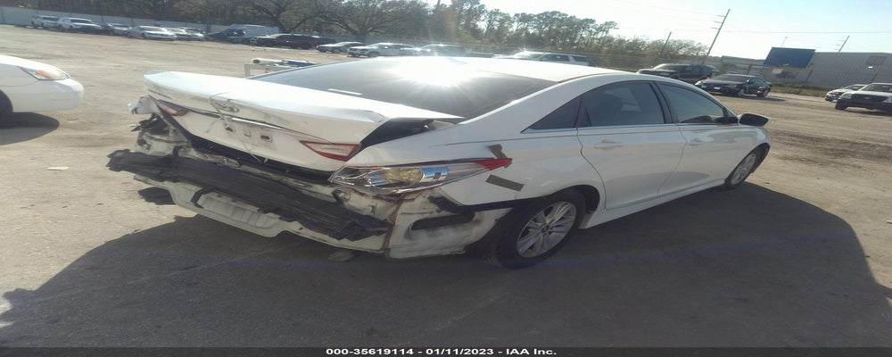 5NPEB4AC0EH817625 2014 HYUNDAI SONATA photo no. 4