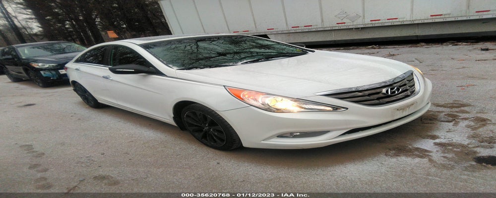 5NPEC4ABXBH317228 2011 HYUNDAI SONATA photo no. 1