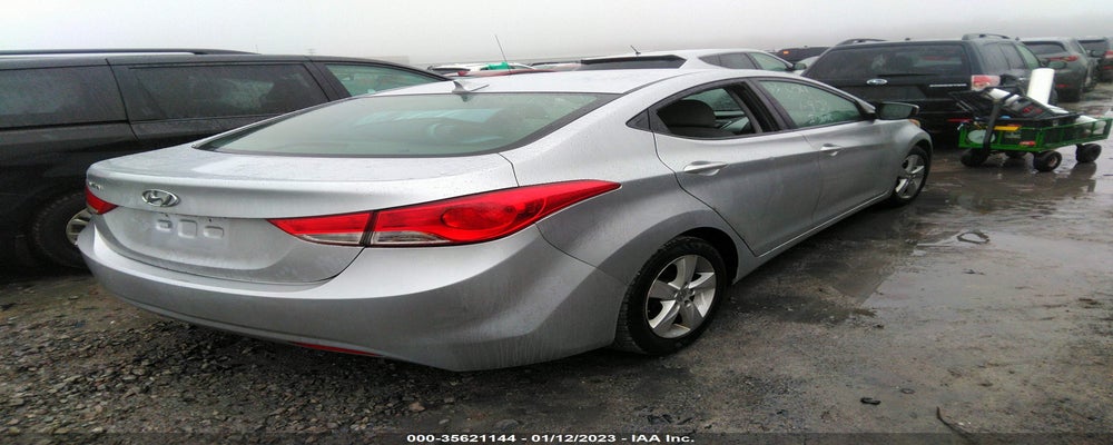 5NPDH4AE0DH238340 2013 HYUNDAI ELANTRA photo no. 4