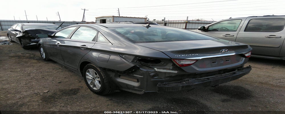 5NPEB4AC4DH779184 2013 HYUNDAI SONATA photo no. 3