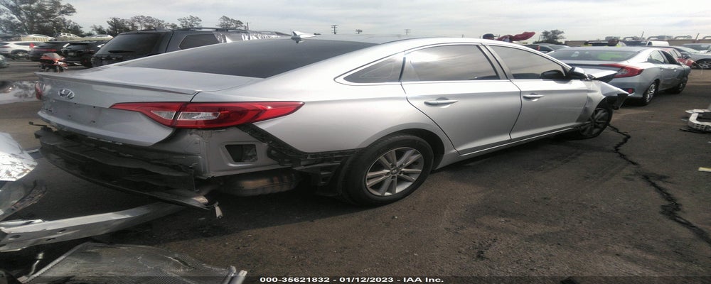 5NPE24AF1FH019498 2015 HYUNDAI SONATA photo no. 4