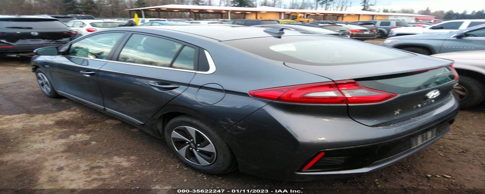 KMHC75LC8HU026101 2017 HYUNDAI IONIQ HYBRID photo no. 3