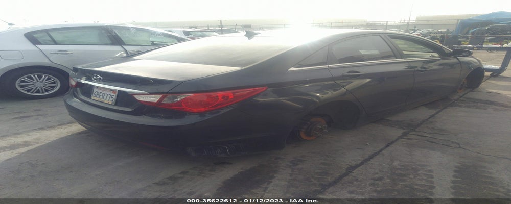 5NPEB4AC0BH051181 2011 HYUNDAI SONATA photo no. 4