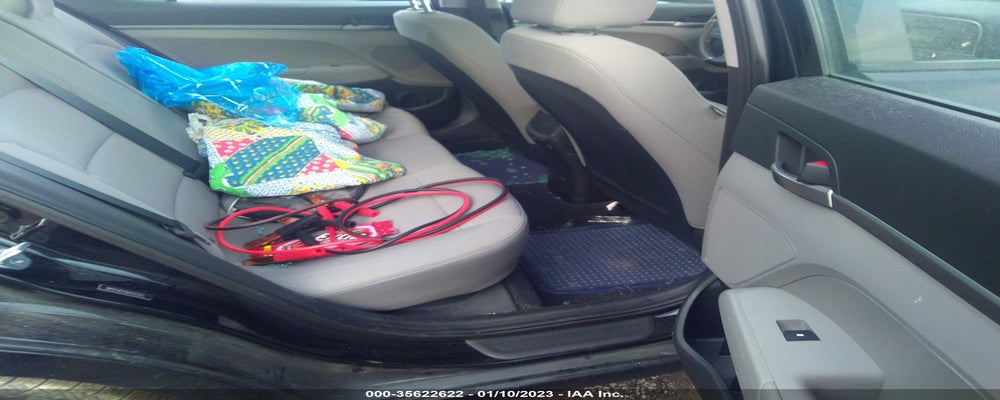 5NPD74LF8JH332325 2018 HYUNDAI ELANTRA photo no. 8