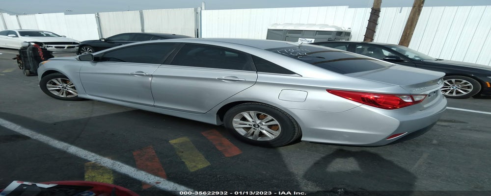 5NPEB4AC2EH934400 2014 HYUNDAI SONATA photo no. 3