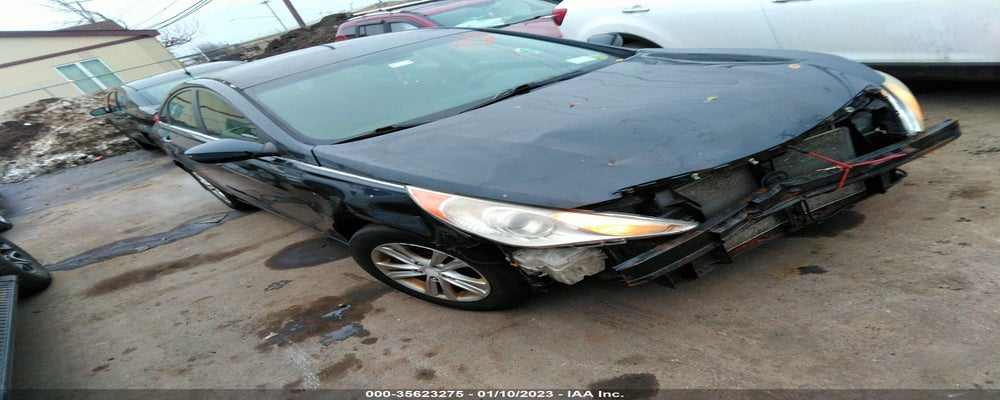 5NPEB4AC8BH097597 2011 HYUNDAI SONATA photo no. 4