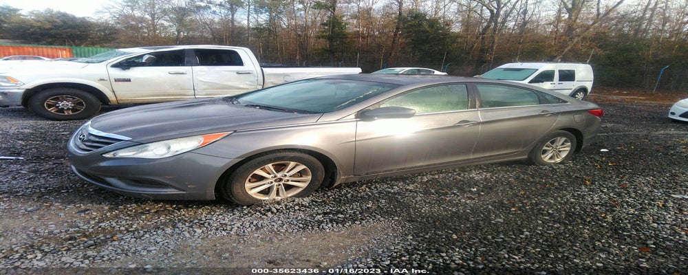 5NPEB4AC4CH378748 2012 HYUNDAI SONATA photo no. 2
