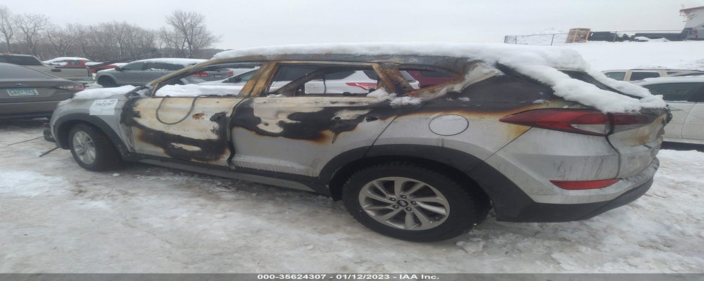KM8J3CA40HU301558 2017 HYUNDAI TUCSON photo no. 3
