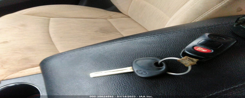 5NPEB4AC4BH102746 2011 HYUNDAI SONATA photo no. 11