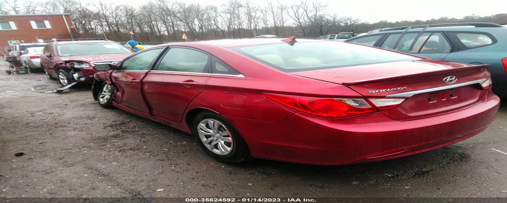 5NPEB4AC4BH102746 2011 HYUNDAI SONATA photo no. 3