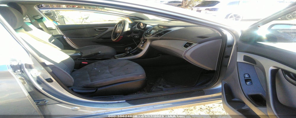 5NPDH4AE6FH616065 2015 HYUNDAI ELANTRA photo no. 5