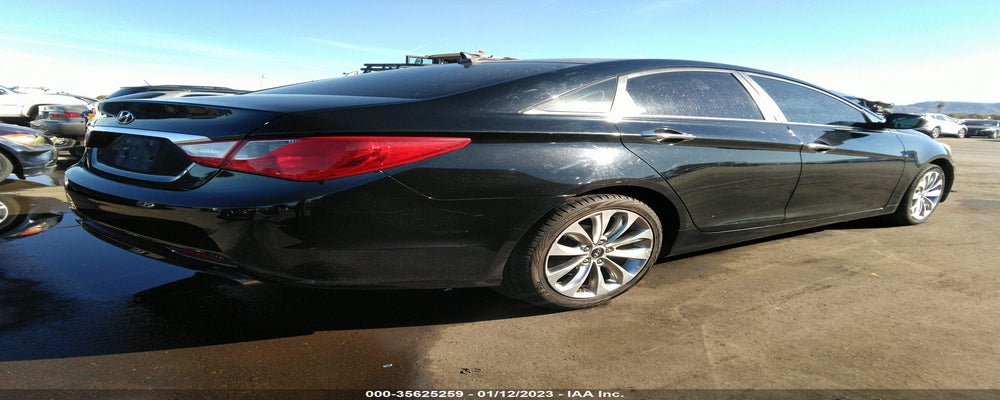 5NPEC4AC7BH155728 2011 HYUNDAI SONATA photo no. 4