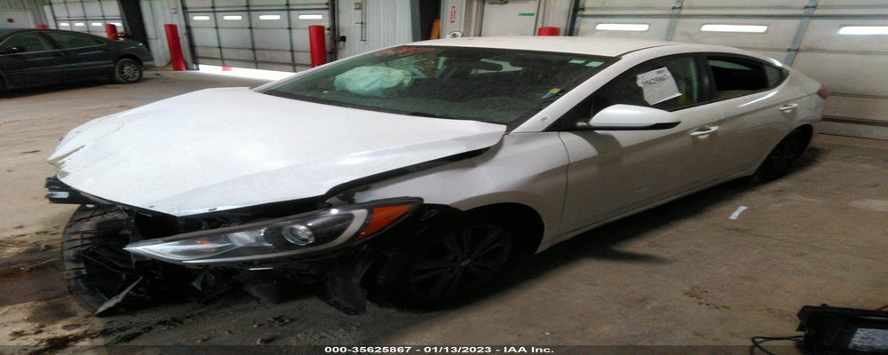 5NPD84LF0JH237481 2018 HYUNDAI ELANTRA photo no. 2