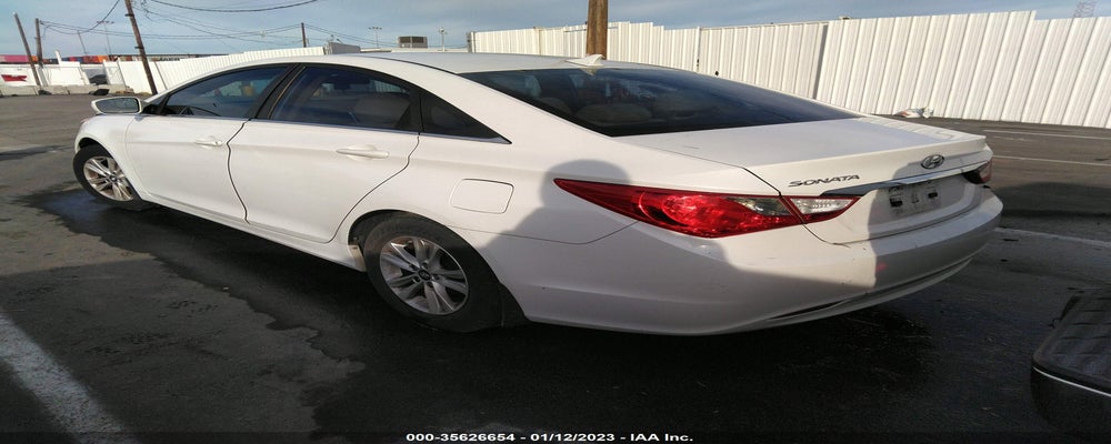 5NPEB4AC1BH299567 2011 HYUNDAI SONATA photo no. 3