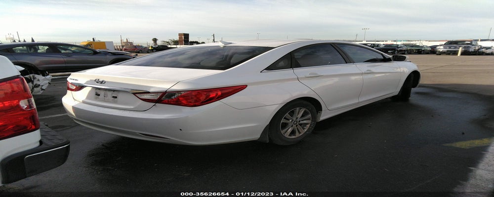 5NPEB4AC1BH299567 2011 HYUNDAI SONATA photo no. 4