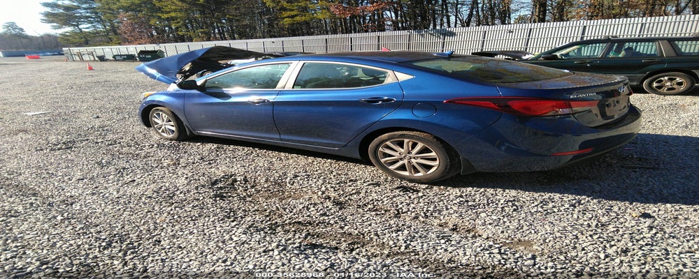 5NPDH4AE7FH569984 2015 HYUNDAI ELANTRA photo no. 3