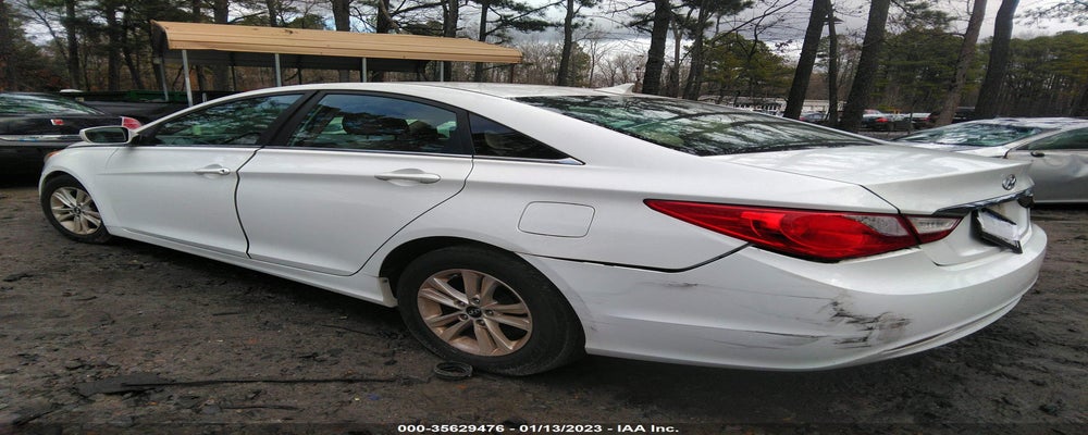 5NPEB4AC8BH099799 2011 HYUNDAI SONATA photo no. 3