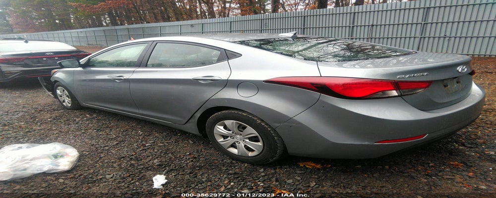 5NPDH4AE5GH694483 2016 HYUNDAI ELANTRA photo no. 3
