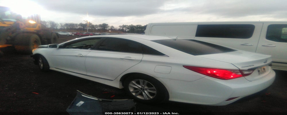 5NPEB4AC0EH926358 2014 HYUNDAI SONATA photo no. 3