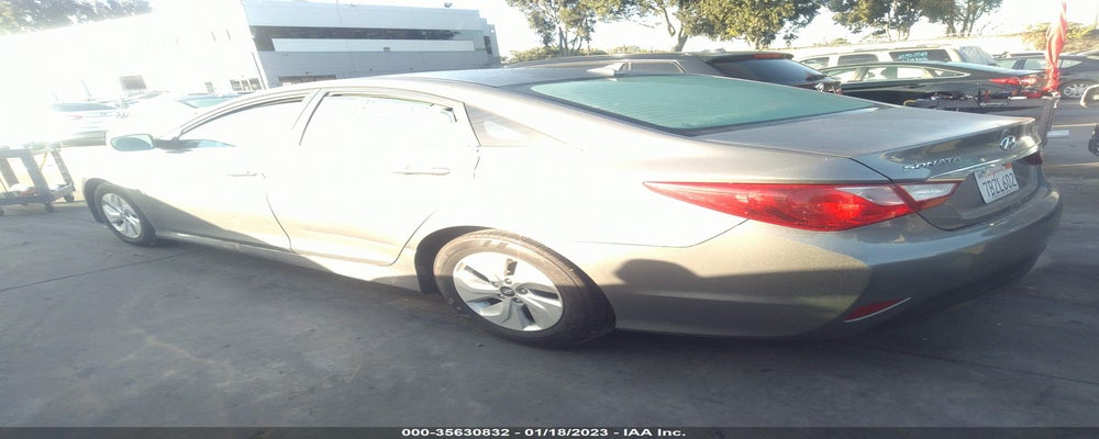 5NPEB4AC2EH812717 2014 HYUNDAI SONATA photo no. 3