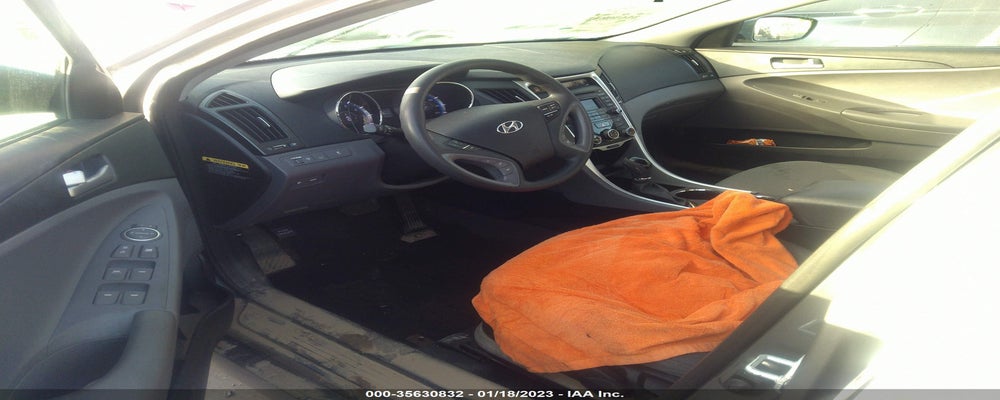5NPEB4AC2EH812717 2014 HYUNDAI SONATA photo no. 5