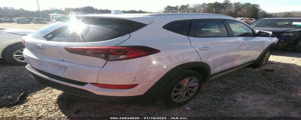 KM8J33A46HU382517 2017 HYUNDAI TUCSON photo no. 4