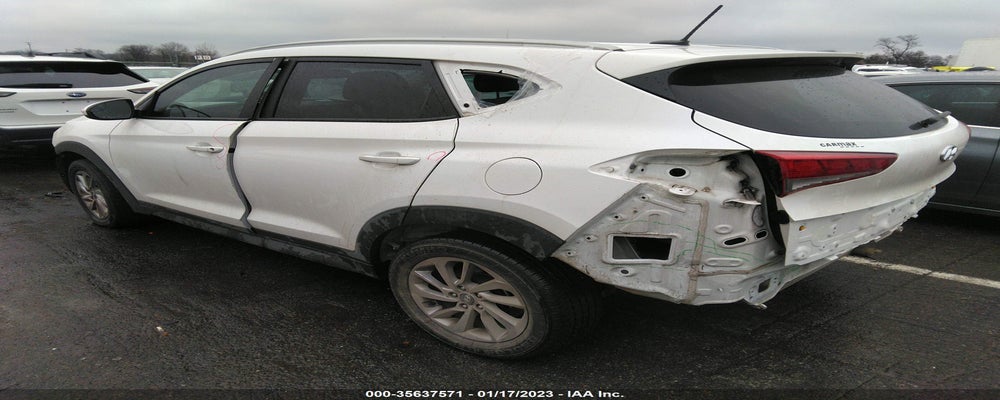 KM8J33A41GU172471 2016 HYUNDAI TUCSON photo no. 3