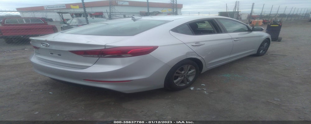 5NPD84LF0JH369592 2018 HYUNDAI ELANTRA photo no. 4