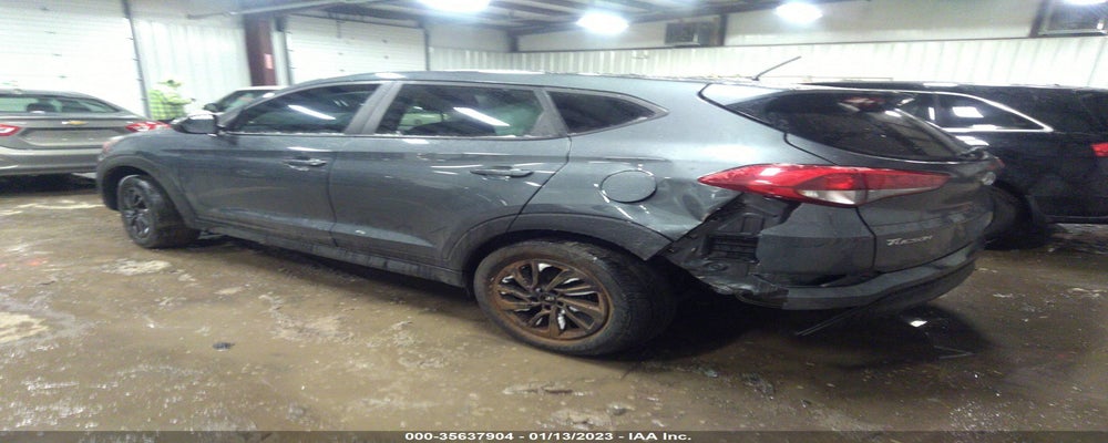 KM8J2CA40JU755236 2018 HYUNDAI TUCSON photo no. 3