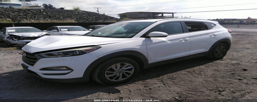KM8J3CA43GU085641 2016 HYUNDAI TUCSON photo no. 2