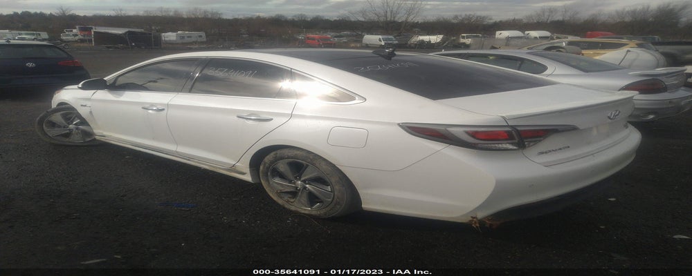KMHE34L18GA034082 2016 HYUNDAI SONATA HYBRID photo no. 3