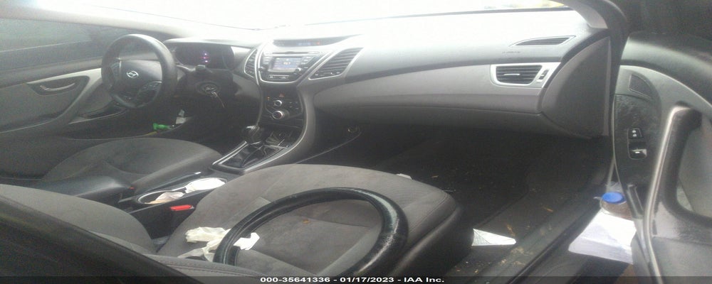 5NPDH4AEXFH572328 2015 HYUNDAI ELANTRA photo no. 5