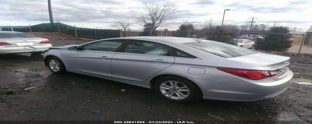 5NPEB4AC7BH286600 2011 HYUNDAI SONATA photo no. 3
