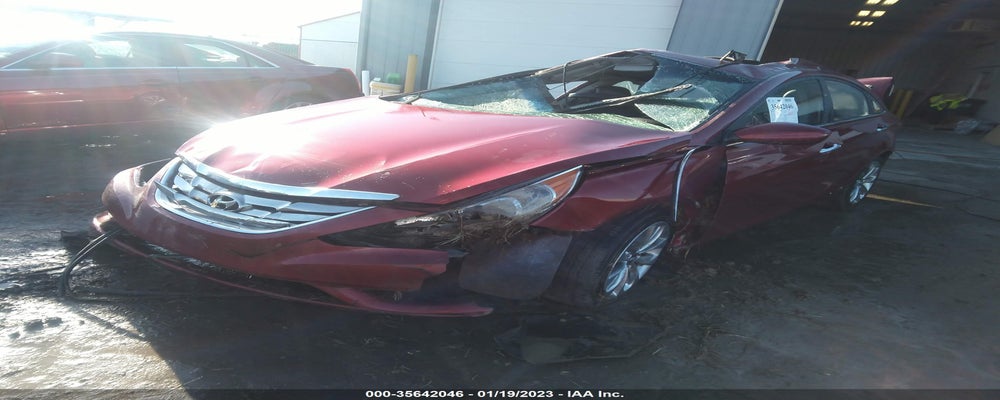 5NPEC4AC6BH163772 2011 HYUNDAI SONATA photo no. 2