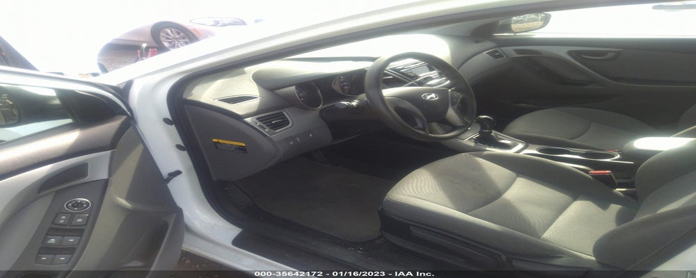 5NPDH4AE3FH592050 2015 HYUNDAI ELANTRA photo no. 5