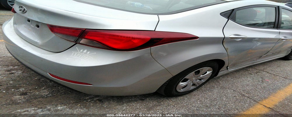 5NPDH4AE2GH746202 2016 HYUNDAI ELANTRA photo no. 4