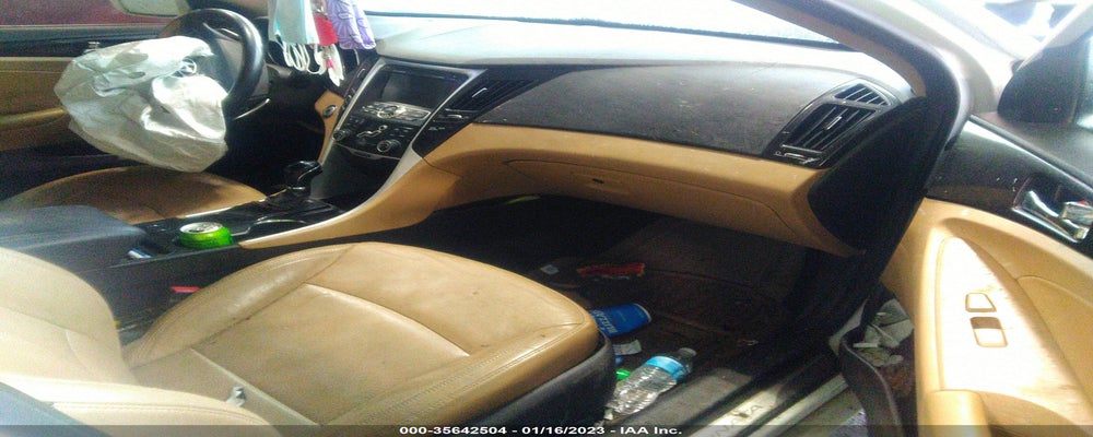 5NPEC4AB0BH307582 2011 HYUNDAI SONATA photo no. 5