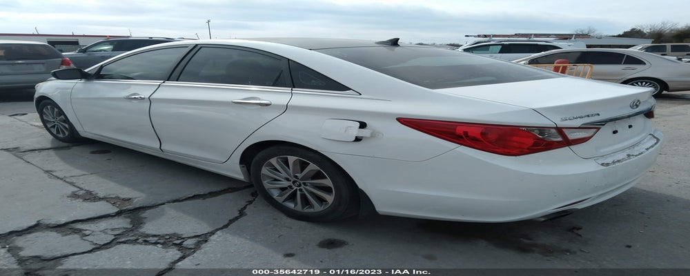 5NPEC4AC3BH179332 2011 HYUNDAI SONATA photo no. 3