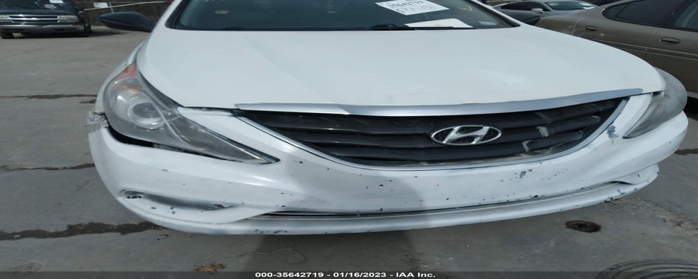 5NPEC4AC3BH179332 2011 HYUNDAI SONATA photo no. 6