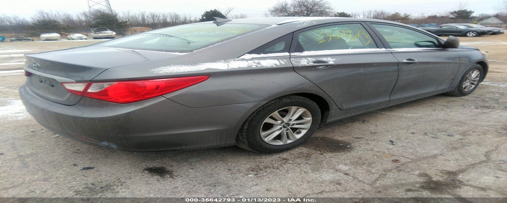 5NPEB4AC9DH726755 2013 HYUNDAI SONATA photo no. 4