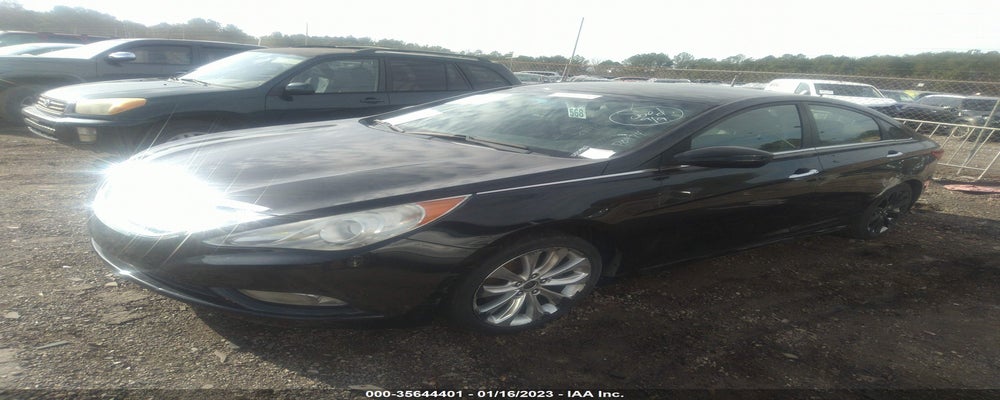 5NPEC4AC8BH150697 2011 HYUNDAI SONATA photo no. 2