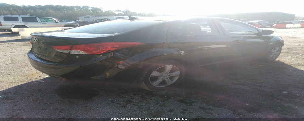 KMHDH4AE8DU880662 2013 HYUNDAI ELANTRA photo no. 4
