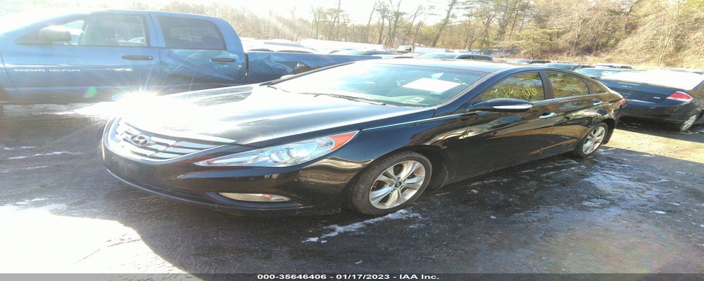5NPEC4ACXBH124747 2011 HYUNDAI SONATA photo no. 2