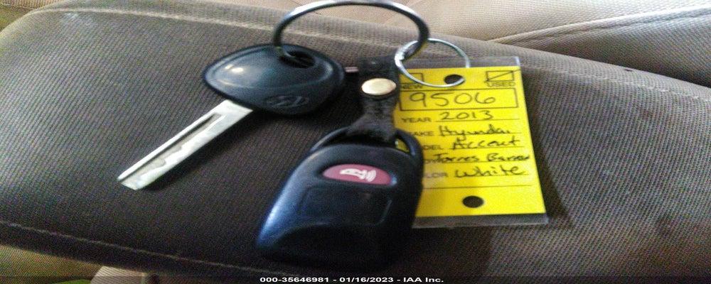 KMHCU4AE6DU322266 2013 HYUNDAI ACCENT photo no. 11