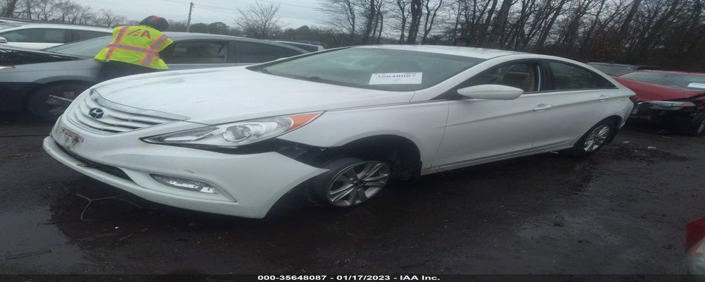 5NPEB4AC1DH772631 2013 HYUNDAI SONATA photo no. 2