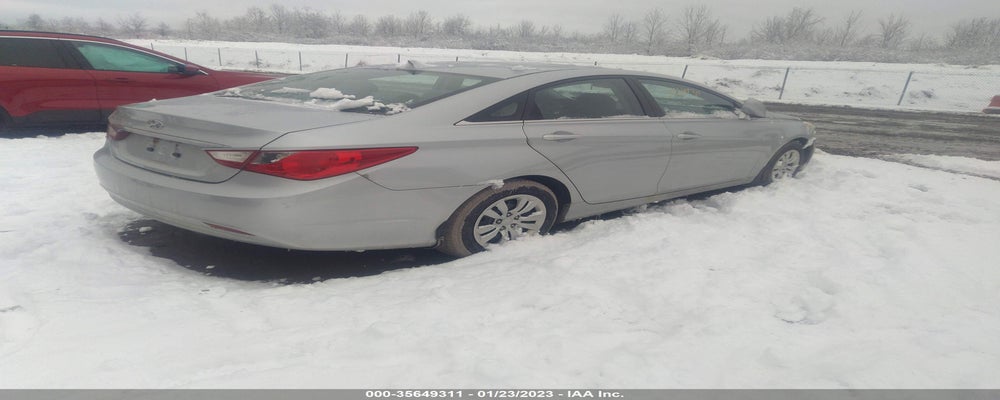 5NPEB4AC5BH107308 2011 HYUNDAI SONATA photo no. 4