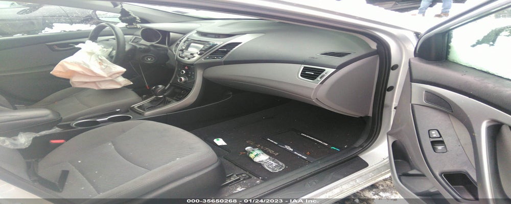 5NPDH4AE3FH608621 2015 HYUNDAI ELANTRA photo no. 5