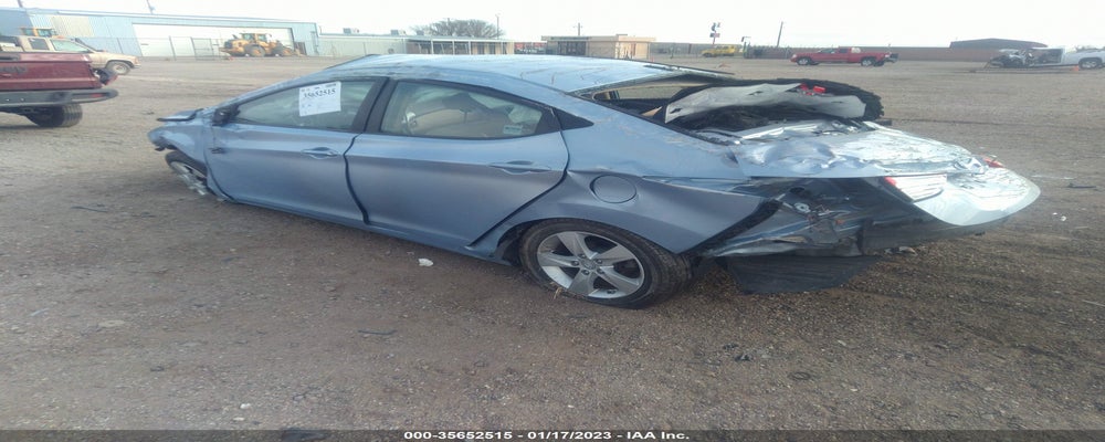 KMHDH4AE0DU774996 2013 HYUNDAI ELANTRA photo no. 3